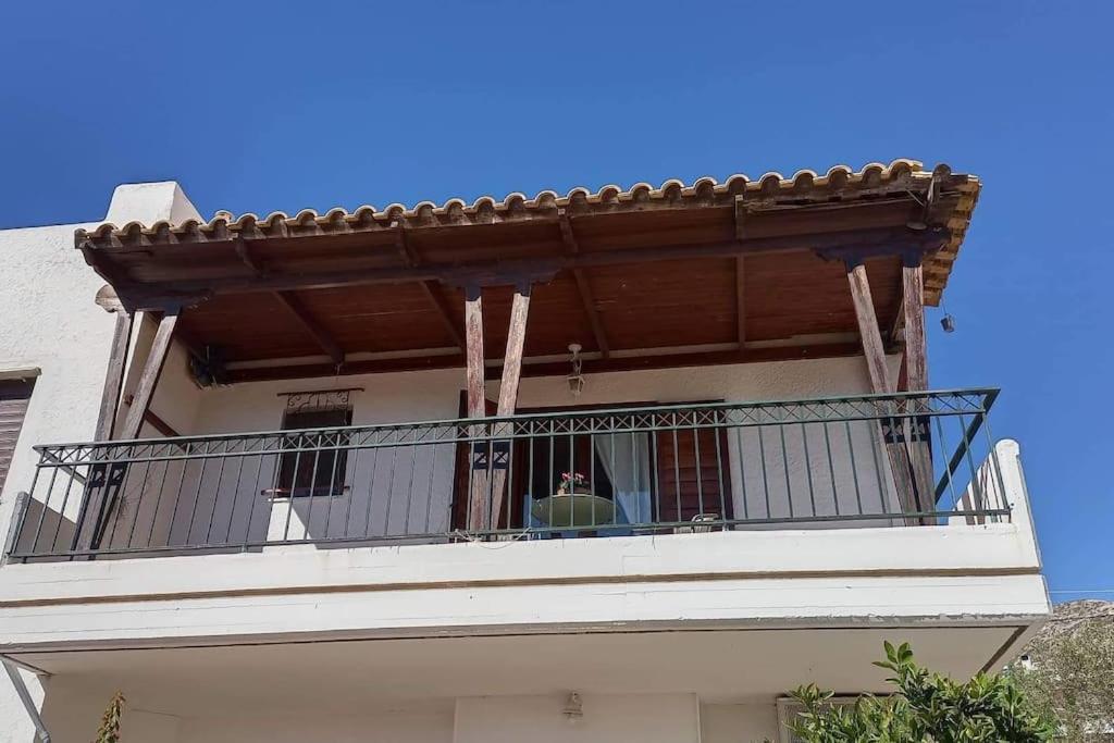 Marco Polo'S Mooring Cozy Navy House Apartamento Anavyssos Exterior foto