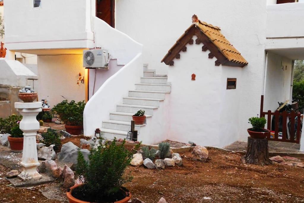 Marco Polo'S Mooring Cozy Navy House Apartamento Anavyssos Exterior foto